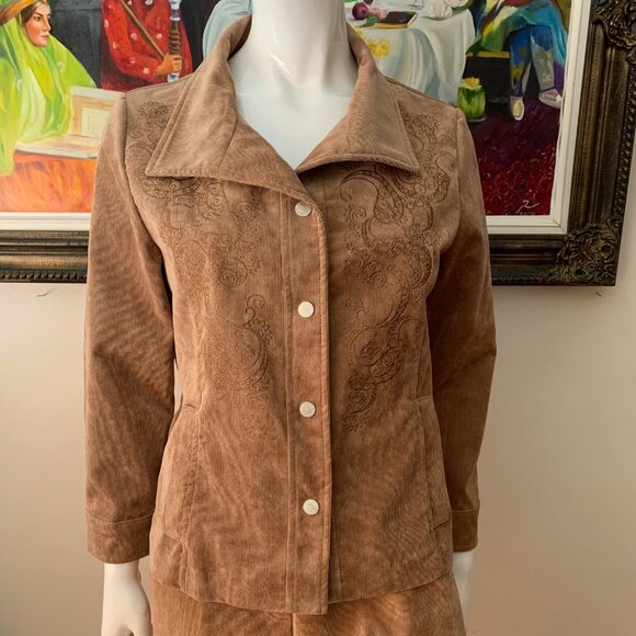 Alia Petite Women’s Vintage Embroidered Corduroy Blazer Jacket and Pantsuit - Picture 5 of 15